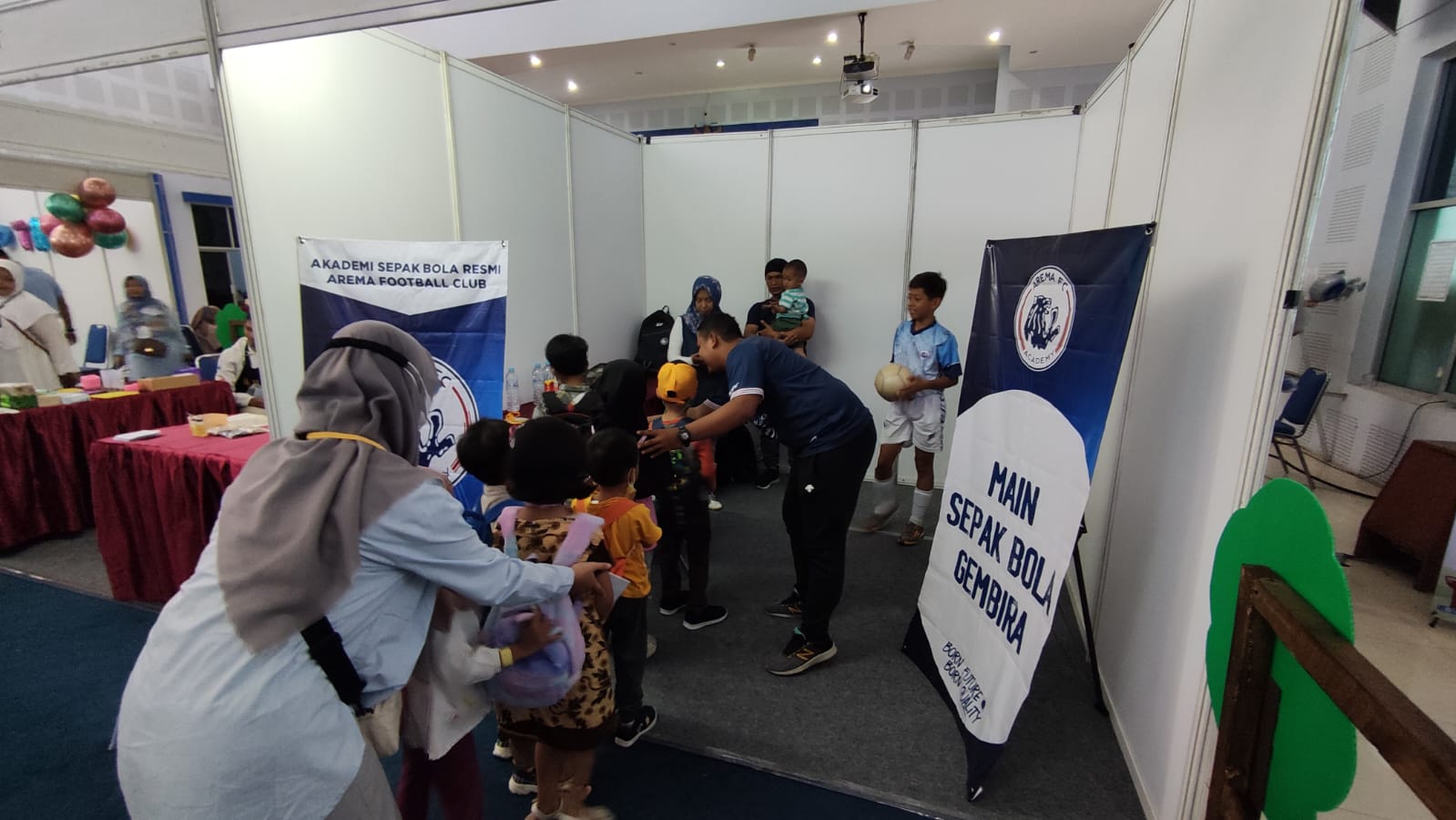 Jadi Daya Tarik di Jelajah Cita-Cita, Akademi Arema Tanamkan Sepak Bola Gembira