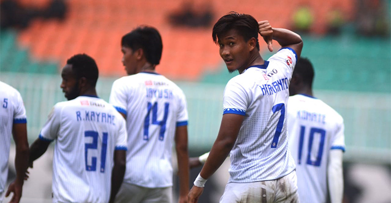 Babak Pertama, Arema FC Unggul 1-0 Lewat Sundulan Nur Hardianto