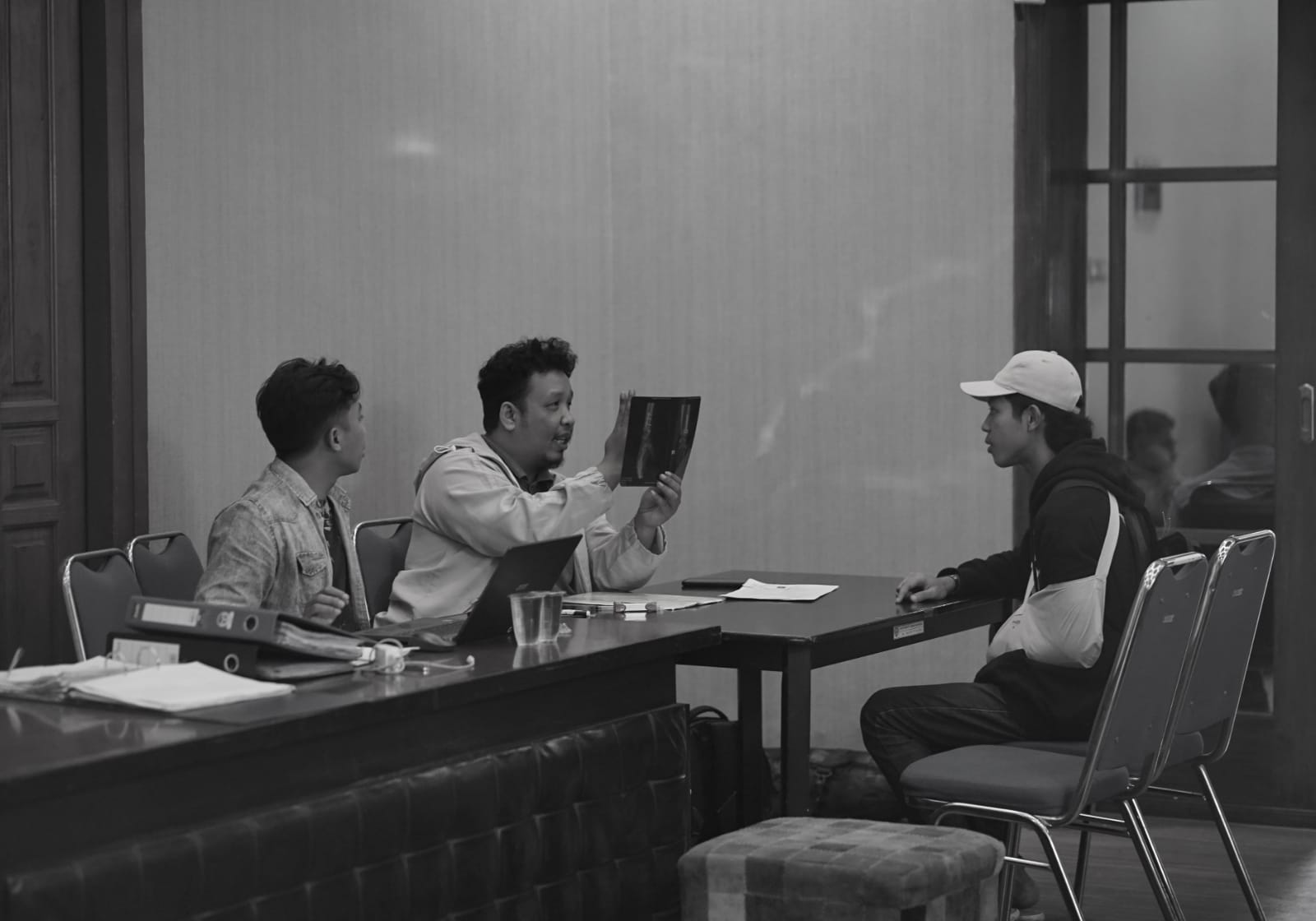 Crisis Center Arema FC, Layani Pendataan Korban di Kandang Singa Hingga Jemput Bola Distribusikan Bantuan