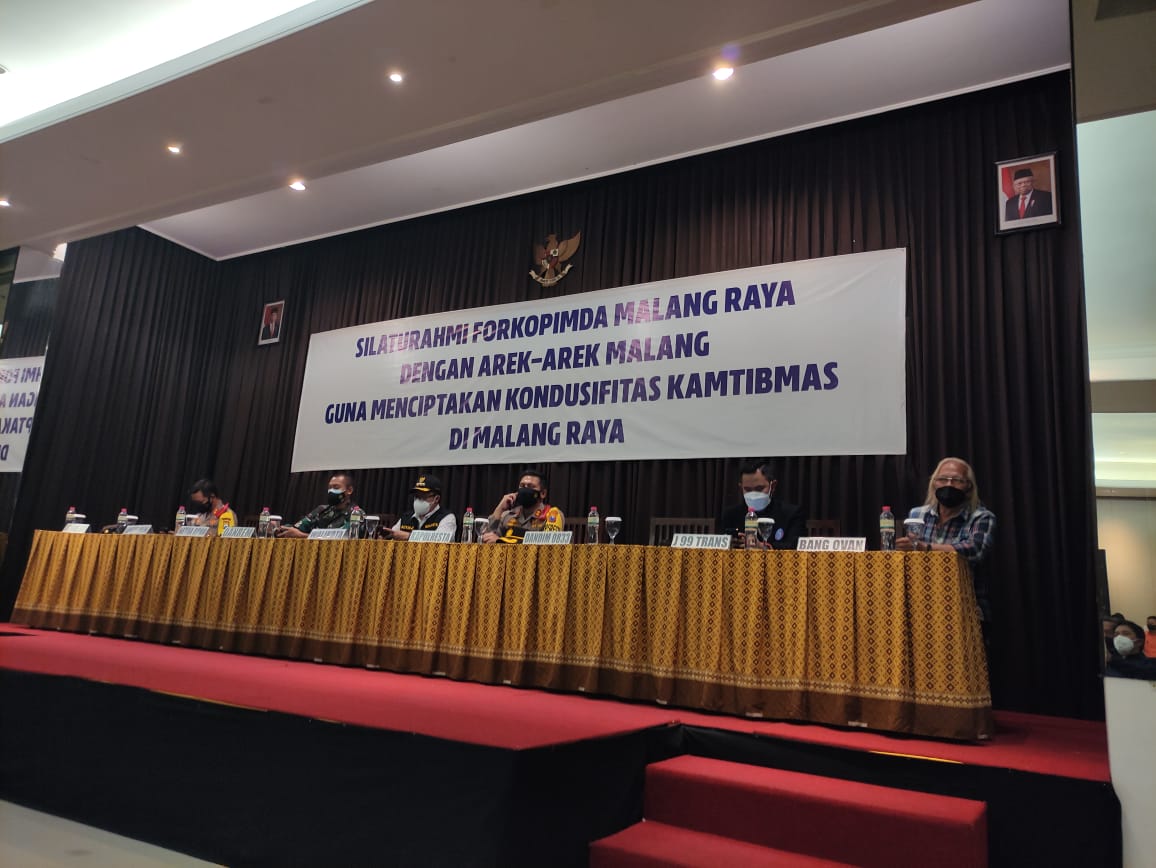 Tegas Larang Konvoi, Polisi se Malang Raya Minta Aremania Peringati Ultah ke 34 Arema FC dari Rumah Saja