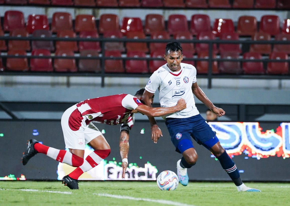 Arema FC Hormati Keputusan Gilbert Alvarez 