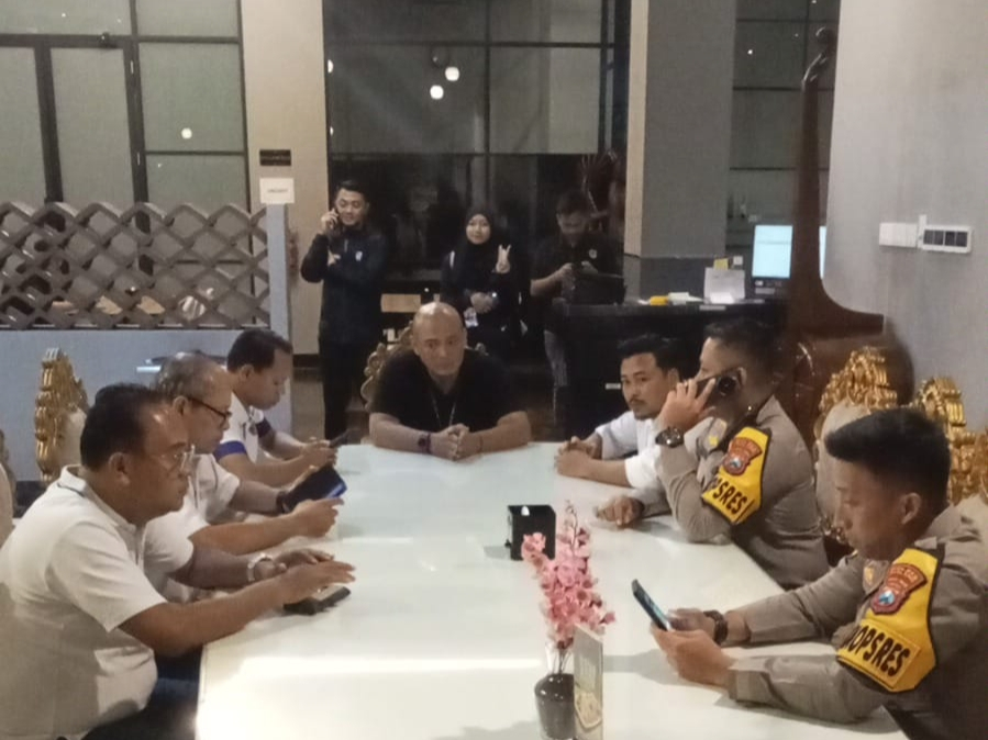 Panpel Arema FC Prihatin dan Minta Maaf atas Ulah Oknum Fans Tidak Bertanggung jawab