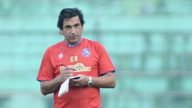 Datang Lebih Cepat, Almeida Kembali Pimpin Tim