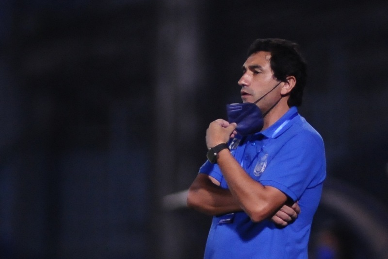 Pandangan Eduardo Almeida Soal Kartu Merah Jayus  Hariono