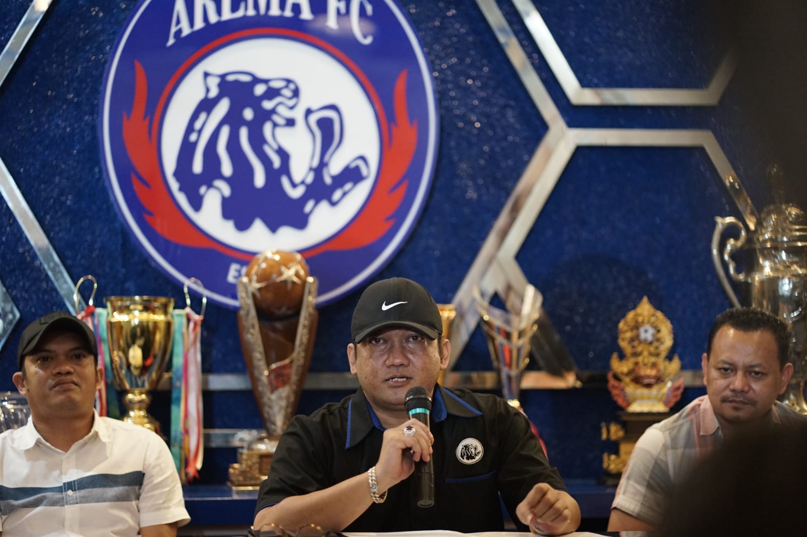  Emban Amanah Sebagai Manajer Tim, Wiebie Bertekad Bangkitkan Semangat Arema FC